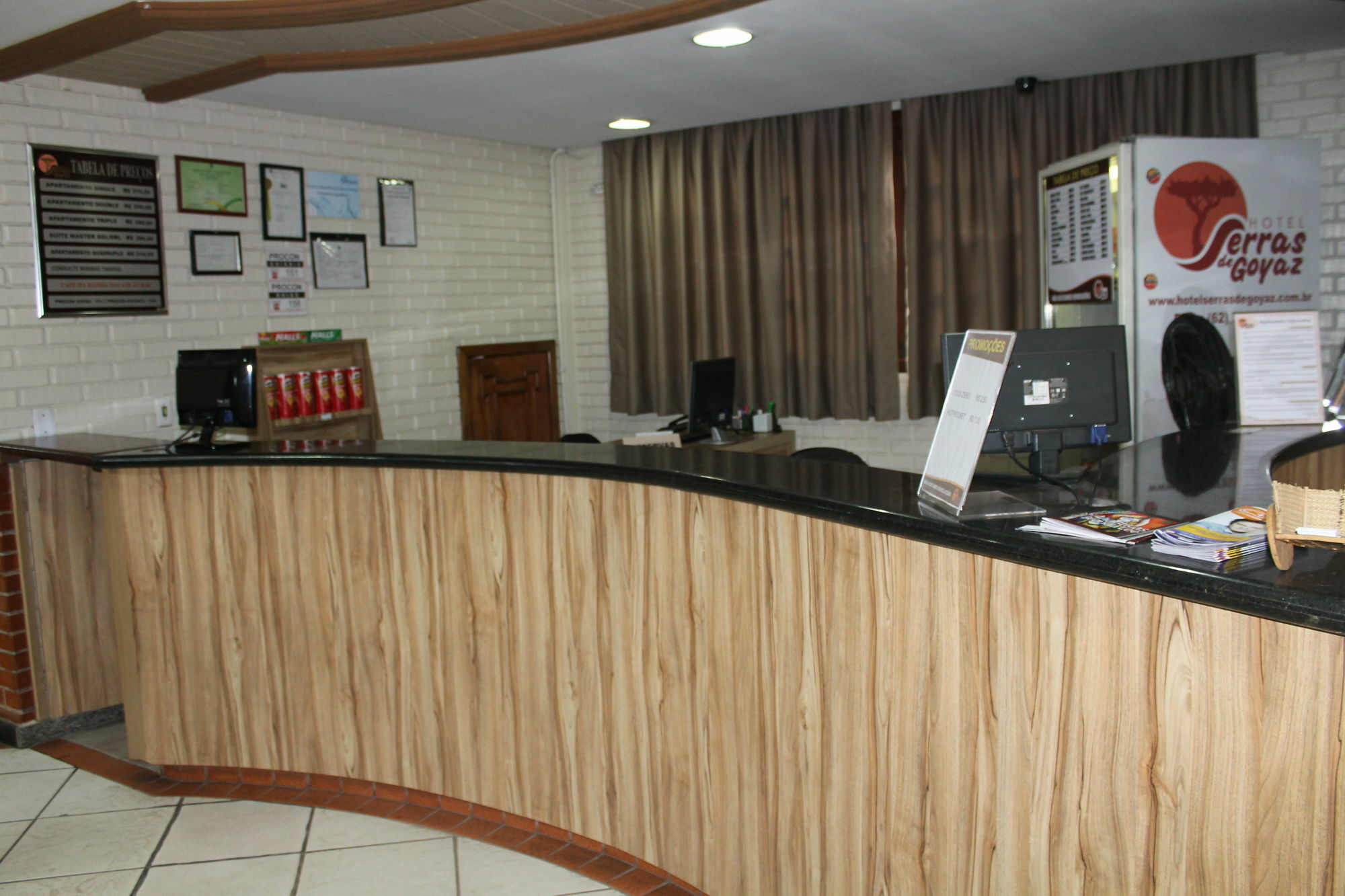 ホテル Rede Andrade Goiania Centro エクステリア 写真